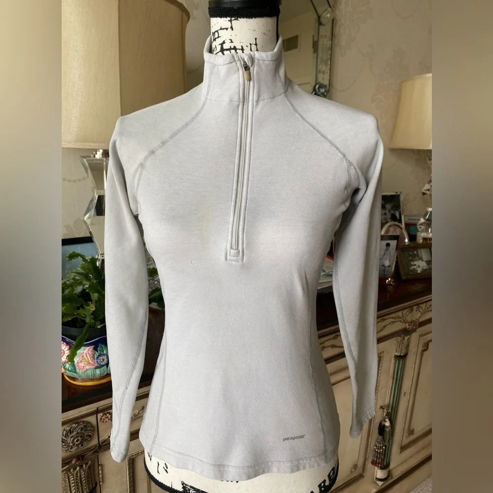 WOMENS PATAGONIA PULLOVER - Picture 1 of 9